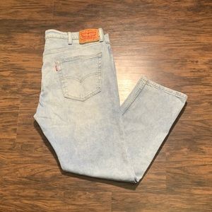 Levi’s 38x30 Light Washed Jeans